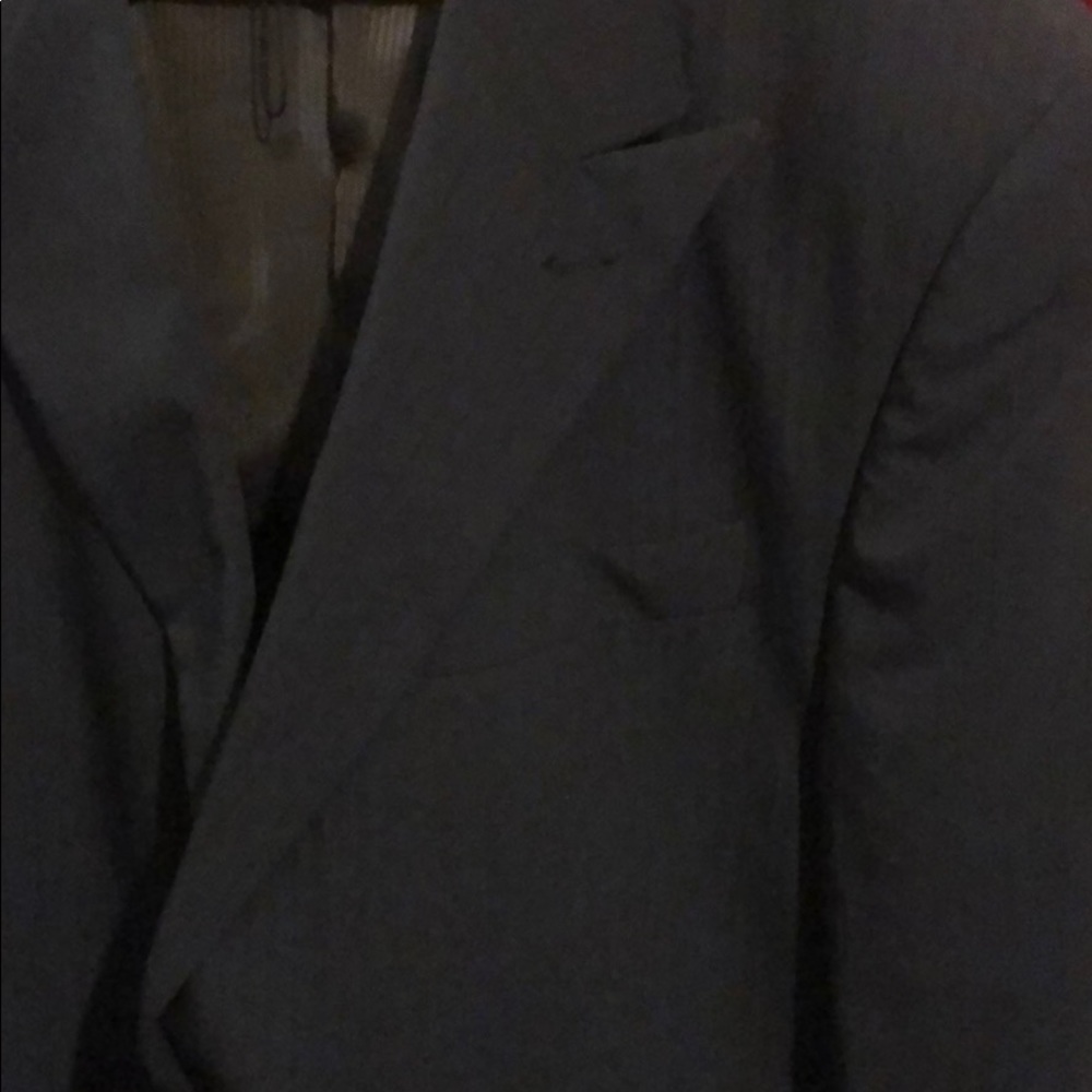 Men’s suit - Picture 2 of 13